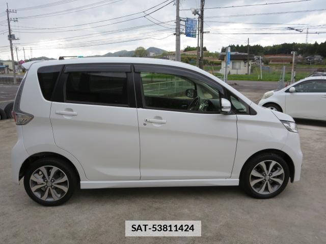 Nissan DAYZ 2014-09 7820437-13