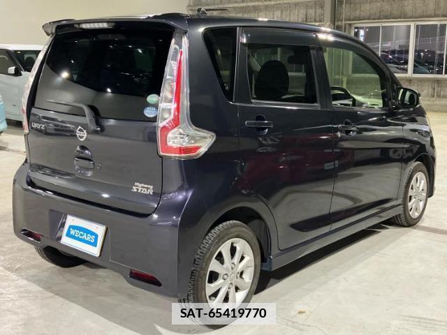 Nissan DAYZ 2017-01 7820928-2