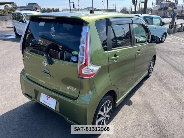 Nissan DAYZ 2018-09 7822712-15