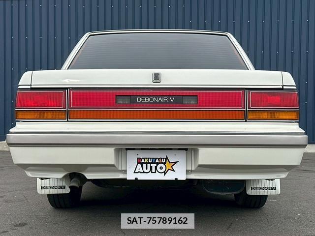 Mitsubishi DEBONAIR V 1987 7820892-10