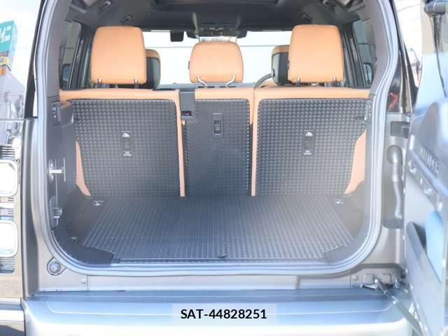 Land Rover DEFENDER 2023-12 7811804-9