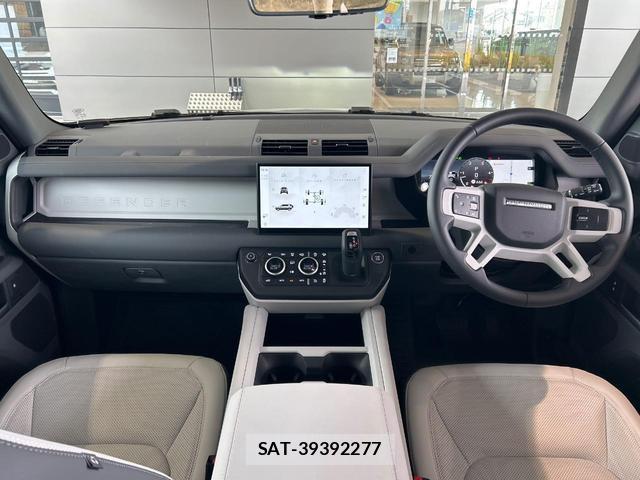 Land Rover DEFENDER 2025-08 7812439-1