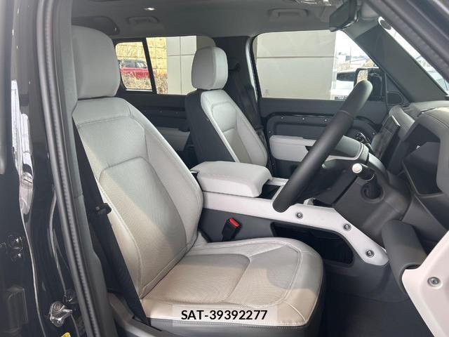 Land Rover DEFENDER 2025-08 7812439-19