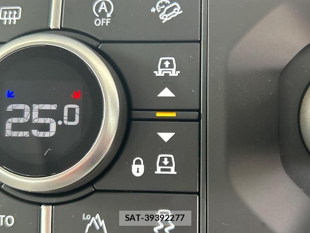 Land Rover DEFENDER 2025-08 7812439-5
