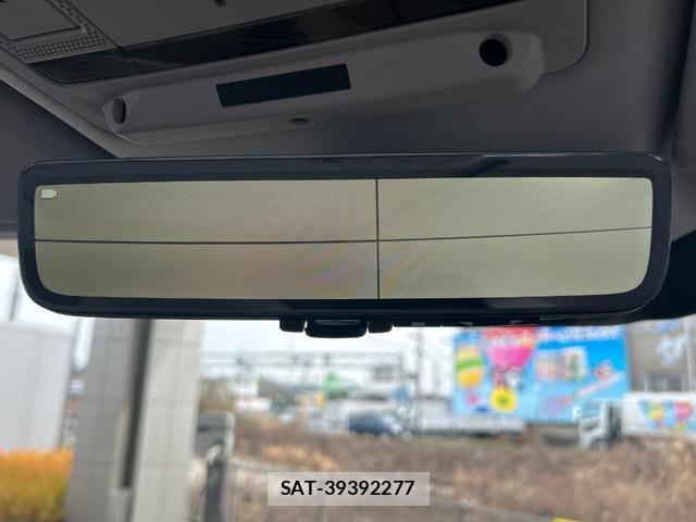 Land Rover DEFENDER 2025-08 7812439-7