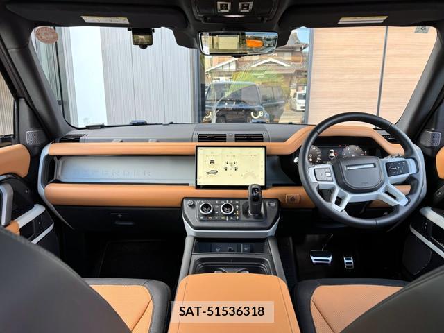Land Rover DEFENDER 2024-08 7812716-4