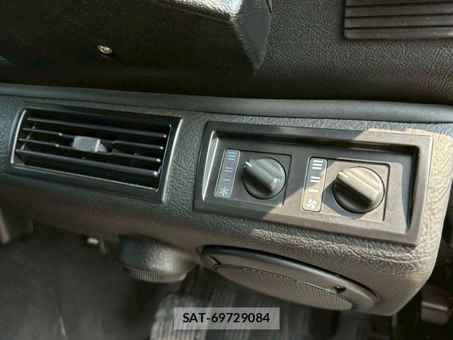 Land Rover DEFENDER 2004-12 7813860-1