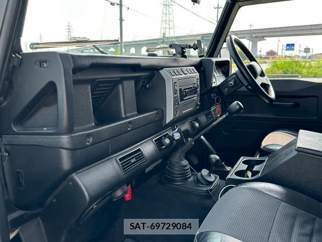 Land Rover DEFENDER 2004-12 7813860-15