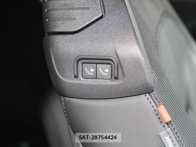 Land Rover DEFENDER 2024-07 7815854-18