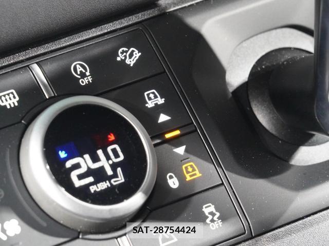 Land Rover DEFENDER 2024-07 7815854-4