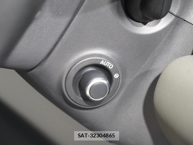 Land Rover DEFENDER 2021-03 7815855-15