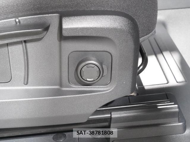 Land Rover DEFENDER 2023-02 7815858-12