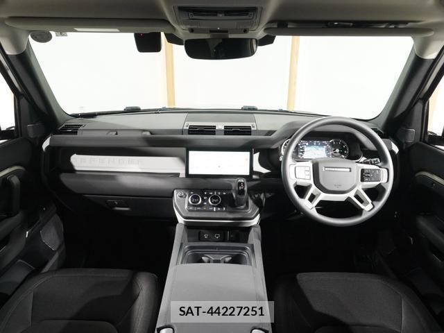 Land Rover DEFENDER 2023-03 7815859-1
