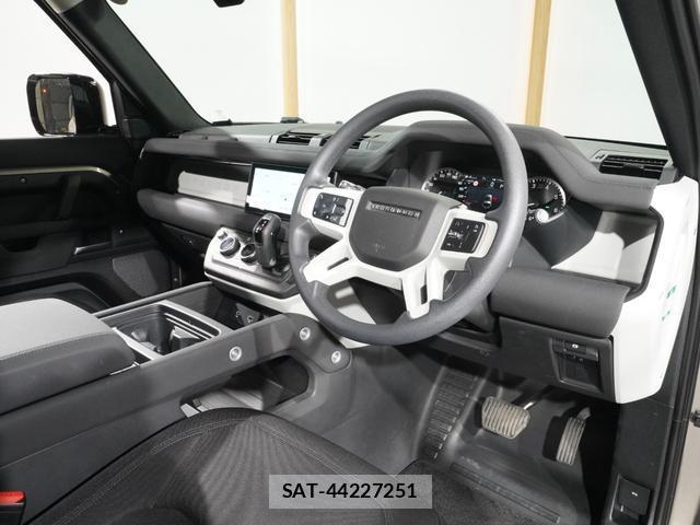 Land Rover DEFENDER 2023-03 7815859-7