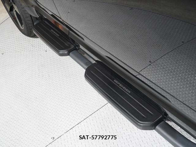 Land Rover DEFENDER 2024-08 7815871-7