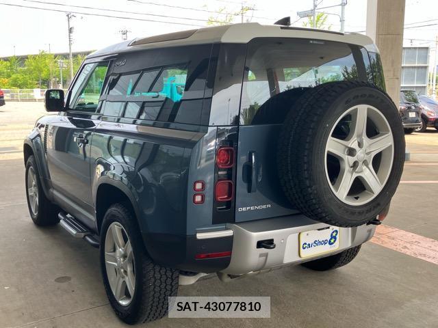 Land Rover DEFENDER 2023-06 7820072-1