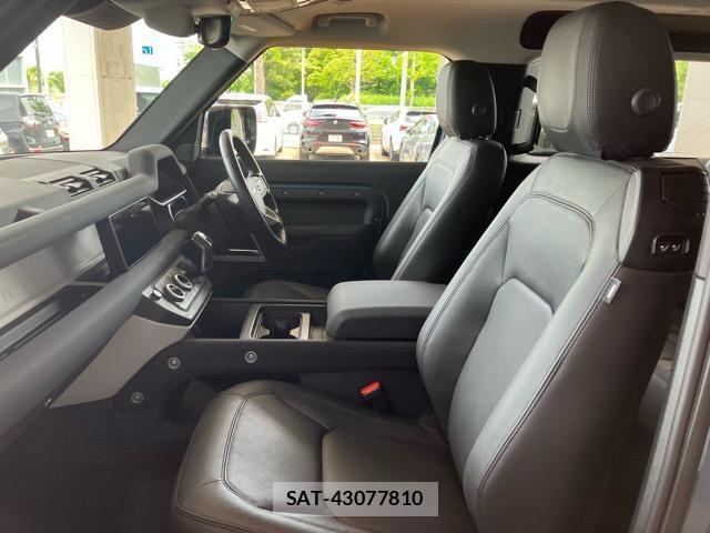 Land Rover DEFENDER 2023-06 7820072-5