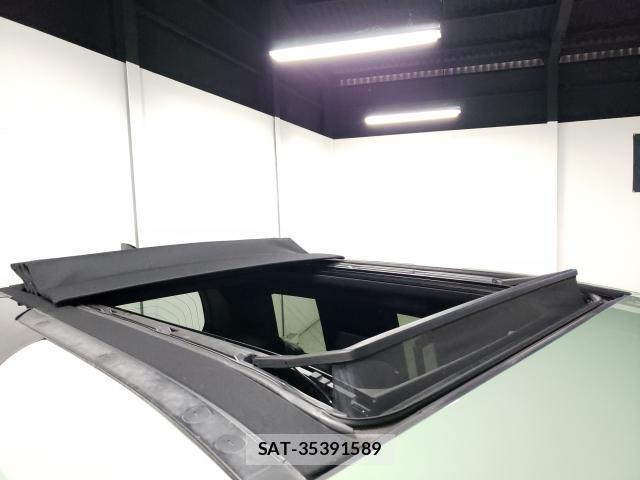 Land Rover DEFENDER 2023-03 7822824-5