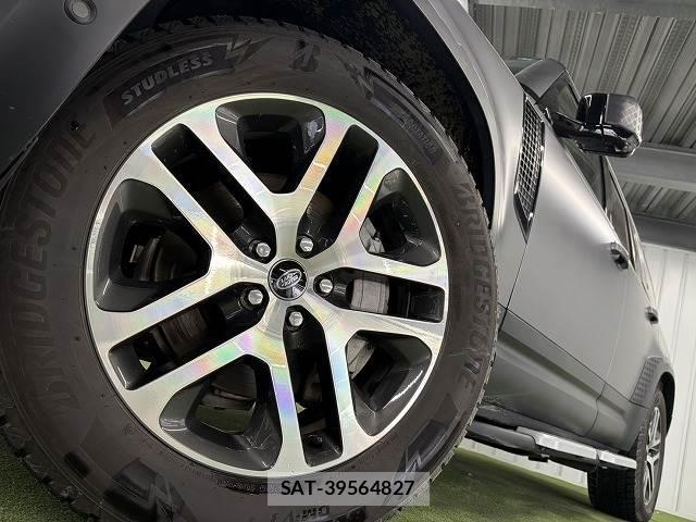 Land Rover DEFENDER 2023-08 7823220-18