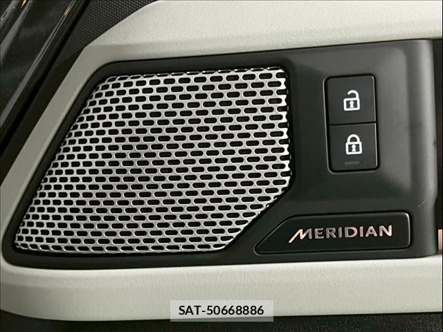 Land Rover DEFENDER 2023-03 7823223-10