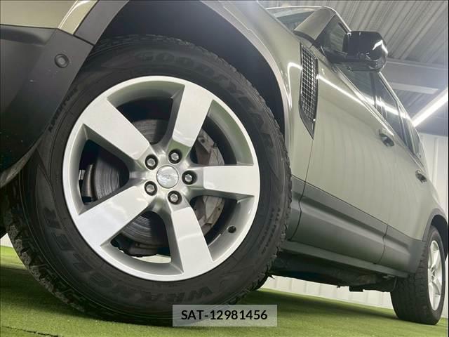 Land Rover DEFENDER 2023-04 7823230-18