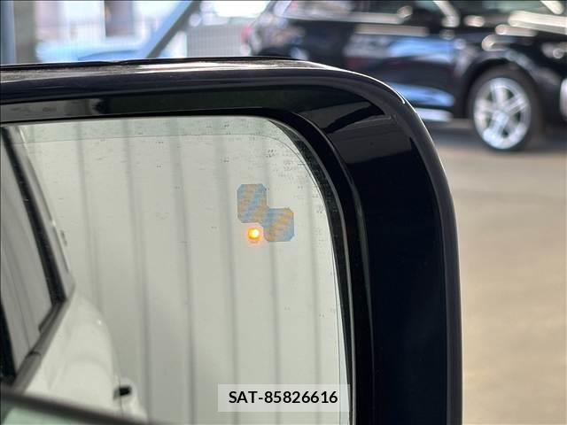 Land Rover DEFENDER 2021-03 7823235-10
