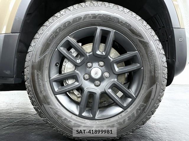 Land Rover DEFENDER 2021-06 7823354-8