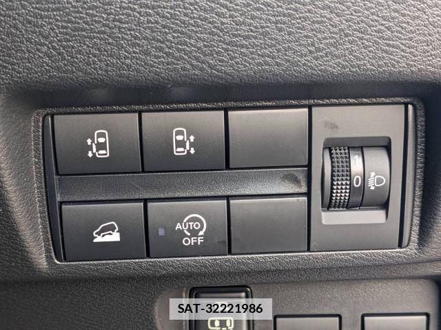 Mitsubishi DELICA MINI 2023-11 7812756-15