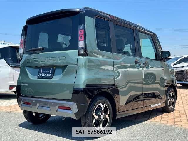 Mitsubishi DELICA MINI 2025-10 7815962-1
