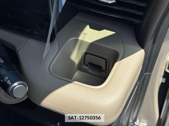 Mitsubishi DELICA MINI 2025-10 7815998-7