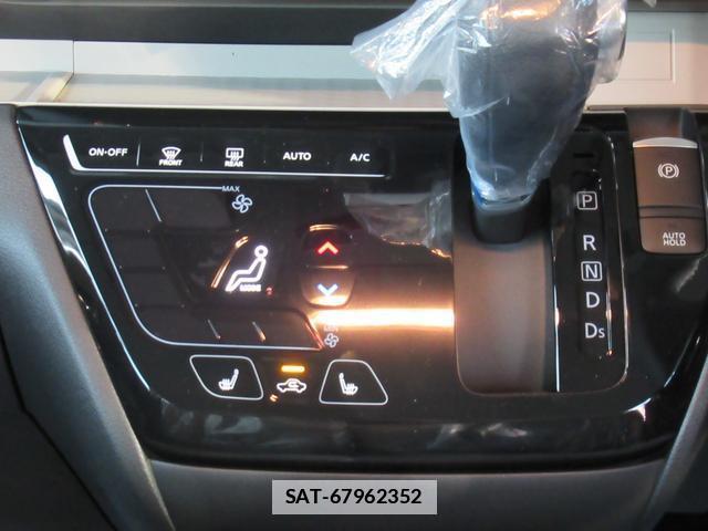 Mitsubishi DELICA MINI 2024-11 7820298-7