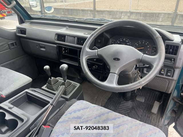 Mitsubishi DELICA VAN 1998-07 7812833-4