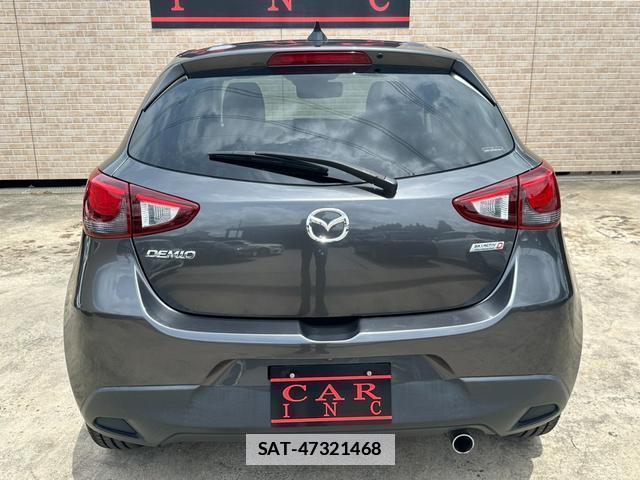 Mazda DEMIO 2017-08 7819779-4