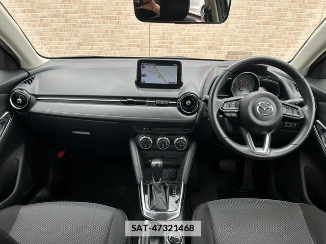 Mazda DEMIO 2017-08 7819779-5