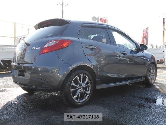 Mazda DEMIO 2010-11 7820391-1