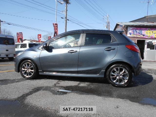 Mazda DEMIO 2010-11 7820391-15