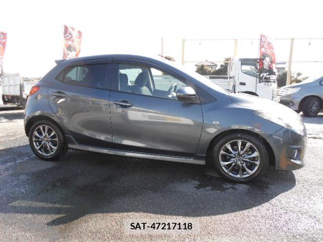 Mazda DEMIO 2010-11 7820391-9
