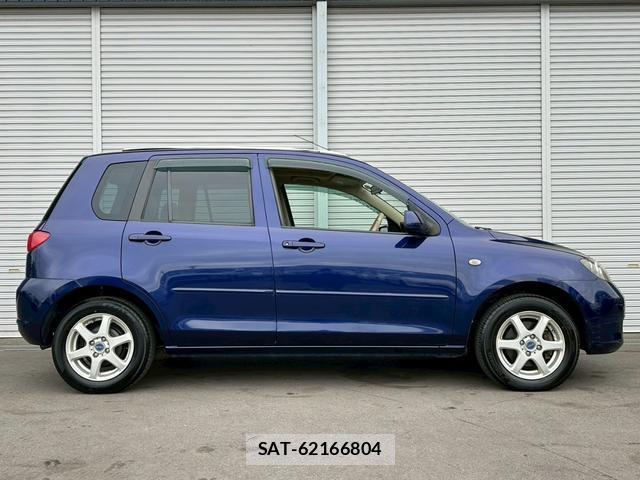 Mazda DEMIO 2003 7820882-3