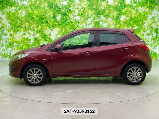 Mazda DEMIO 2013-04 7820976-1