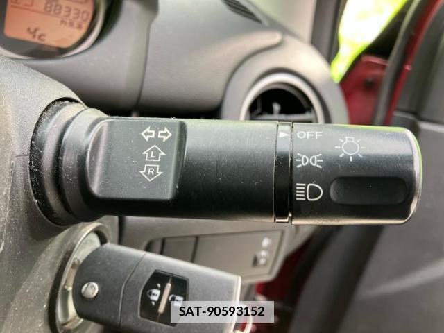 Mazda DEMIO 2013-04 7820976-14