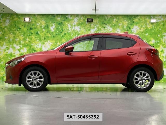 Mazda DEMIO 2017-06 7821138-1