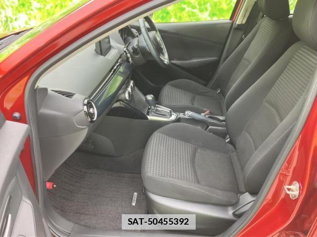 Mazda DEMIO 2017-06 7821138-5