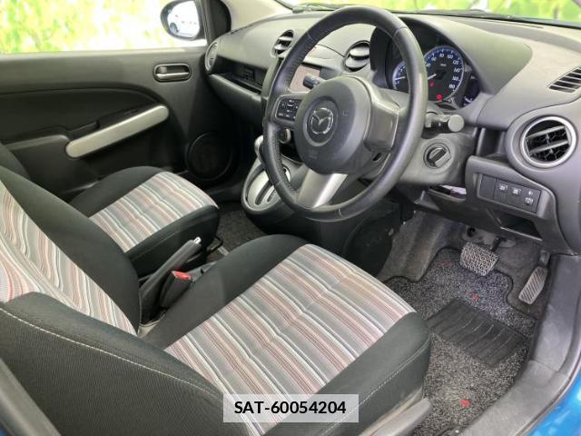 Mazda DEMIO 2012-08 7821255-4