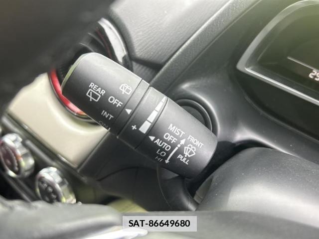 Mazda DEMIO 2018-10 7821516-17
