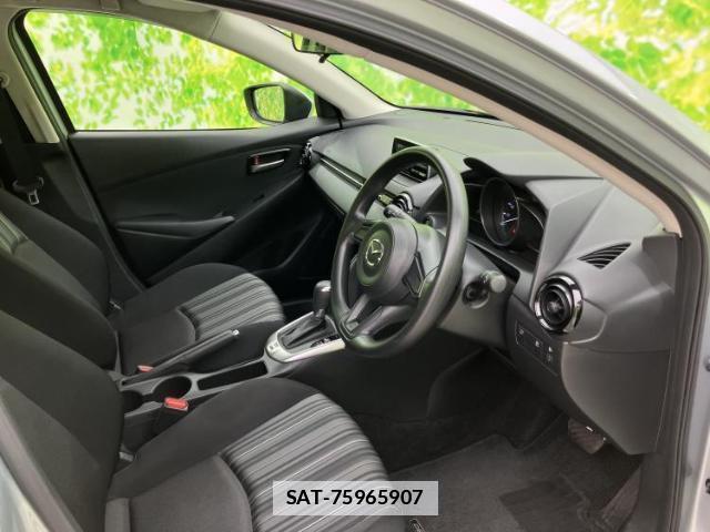 Mazda DEMIO 2017-03 7821767-4