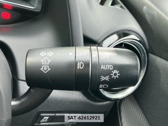 Mazda DEMIO 2015-03 7821816-15