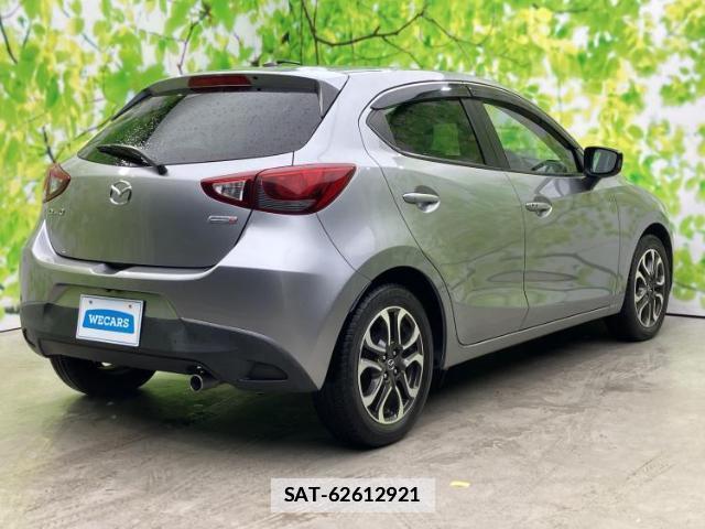 Mazda DEMIO 2015-03 7821816-2