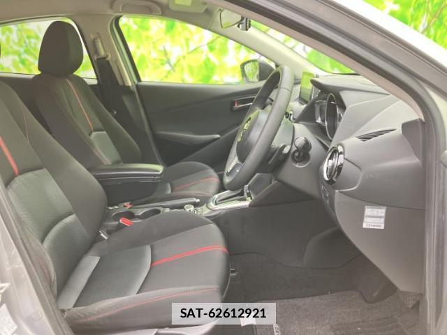 Mazda DEMIO 2015-03 7821816-4