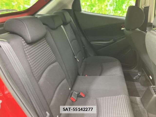 Mazda DEMIO 2017-03 7821947-4