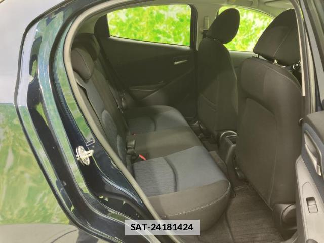 Mazda DEMIO 2015-01 7822143-4